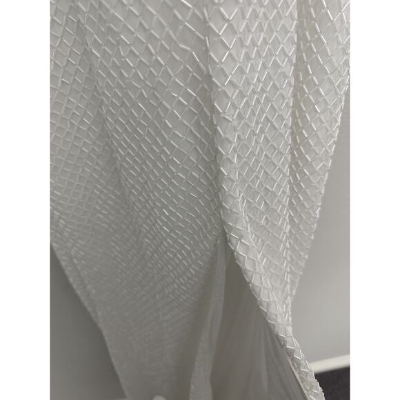 New MacDuggal White Beaded Sleeveless Textured 93551 WHT Dress Size 8 - Picture 12 of 12